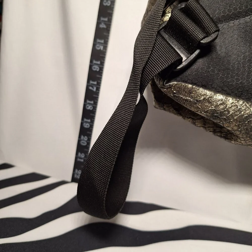 Vibedration hydration backpack