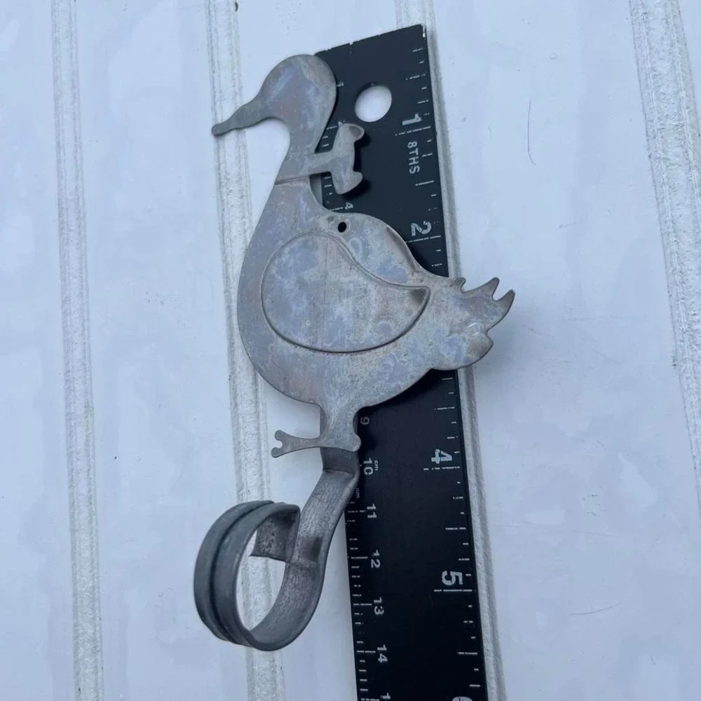 Vintage Metal Duck Wall Hook – Rustic Farmhouse / Cottagecore Decor