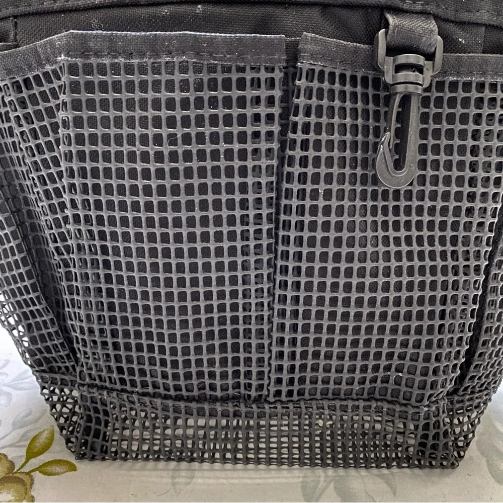 N/A black mesh