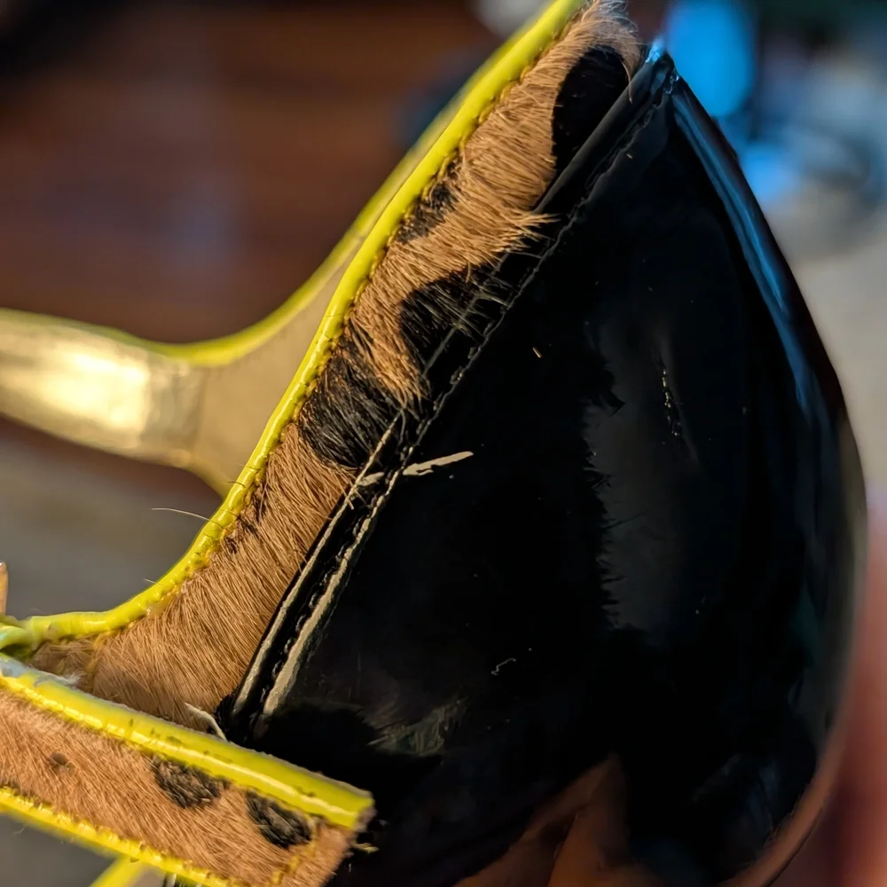Guess bold leopard
