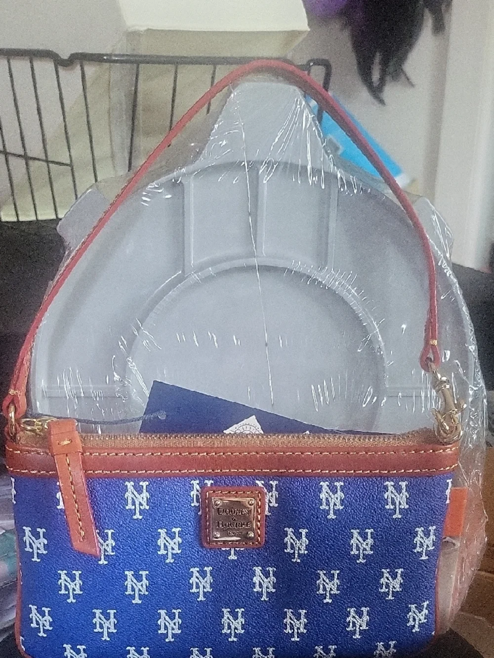 Dooney & Bourke dooney bourke