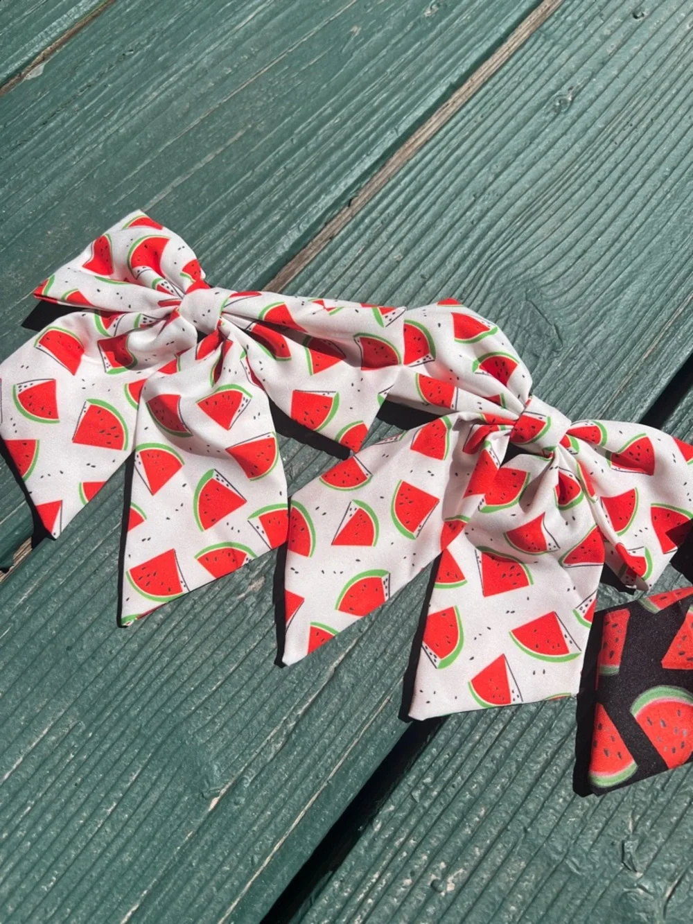 N/A width barrettes white