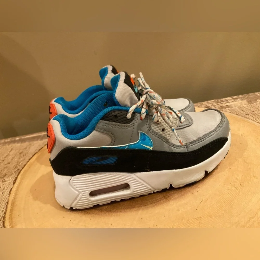 Nike this pair