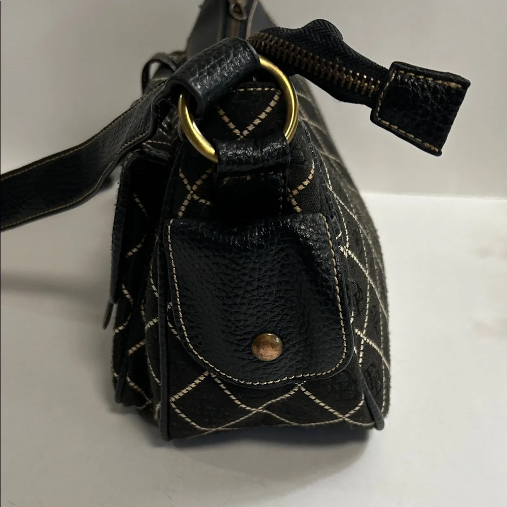 Chic Black Quilted Shoulder Bag