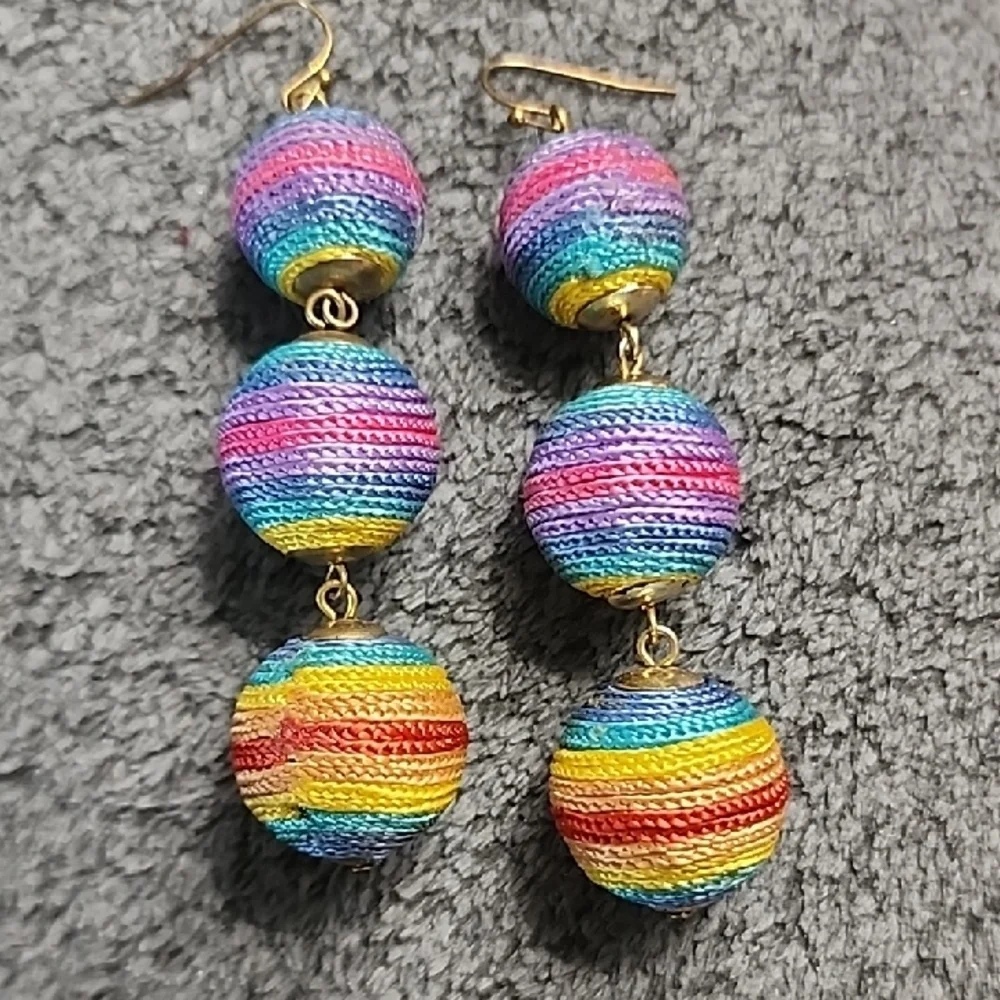 N/A these earrings