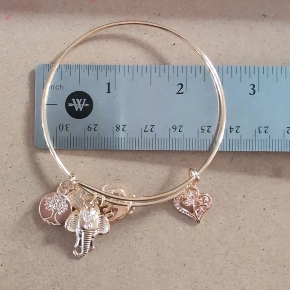 N/A elegant gold