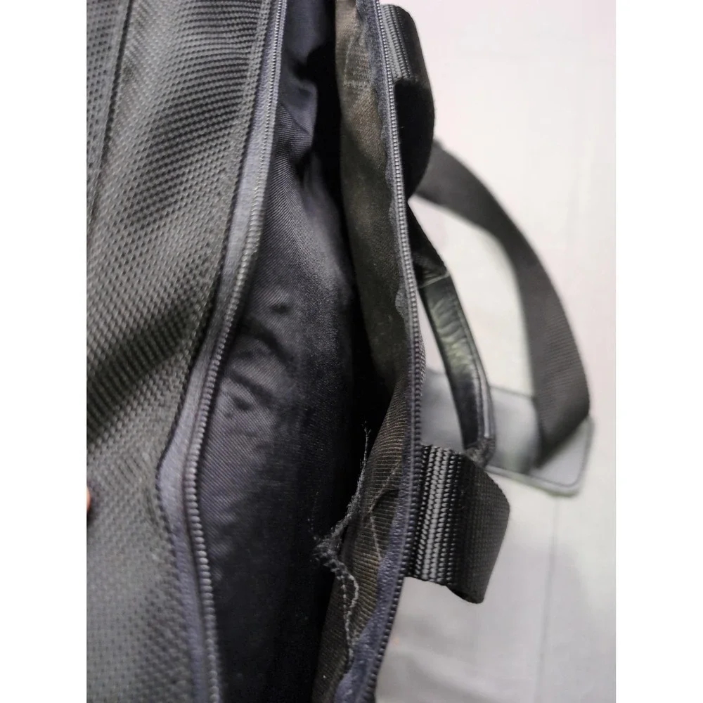 The Unbranded Brand laptop bag