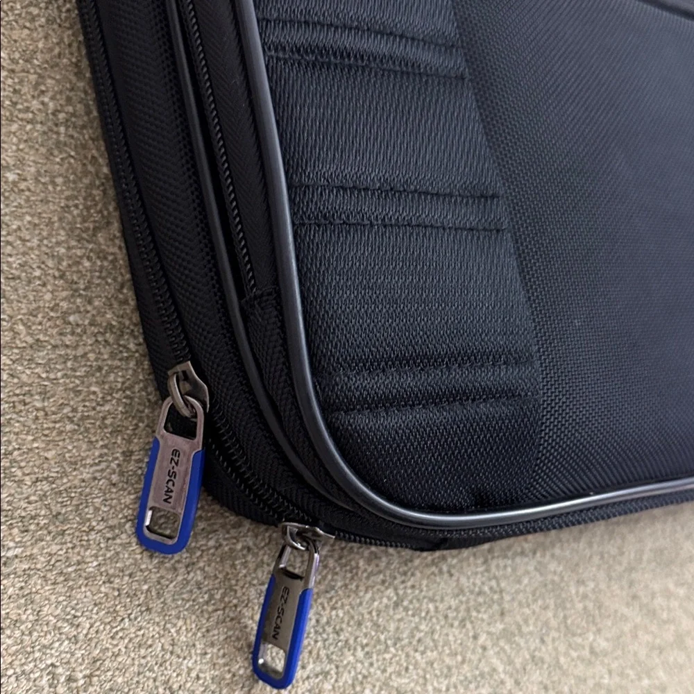 Kenneth Cole Reaction sleek stylish