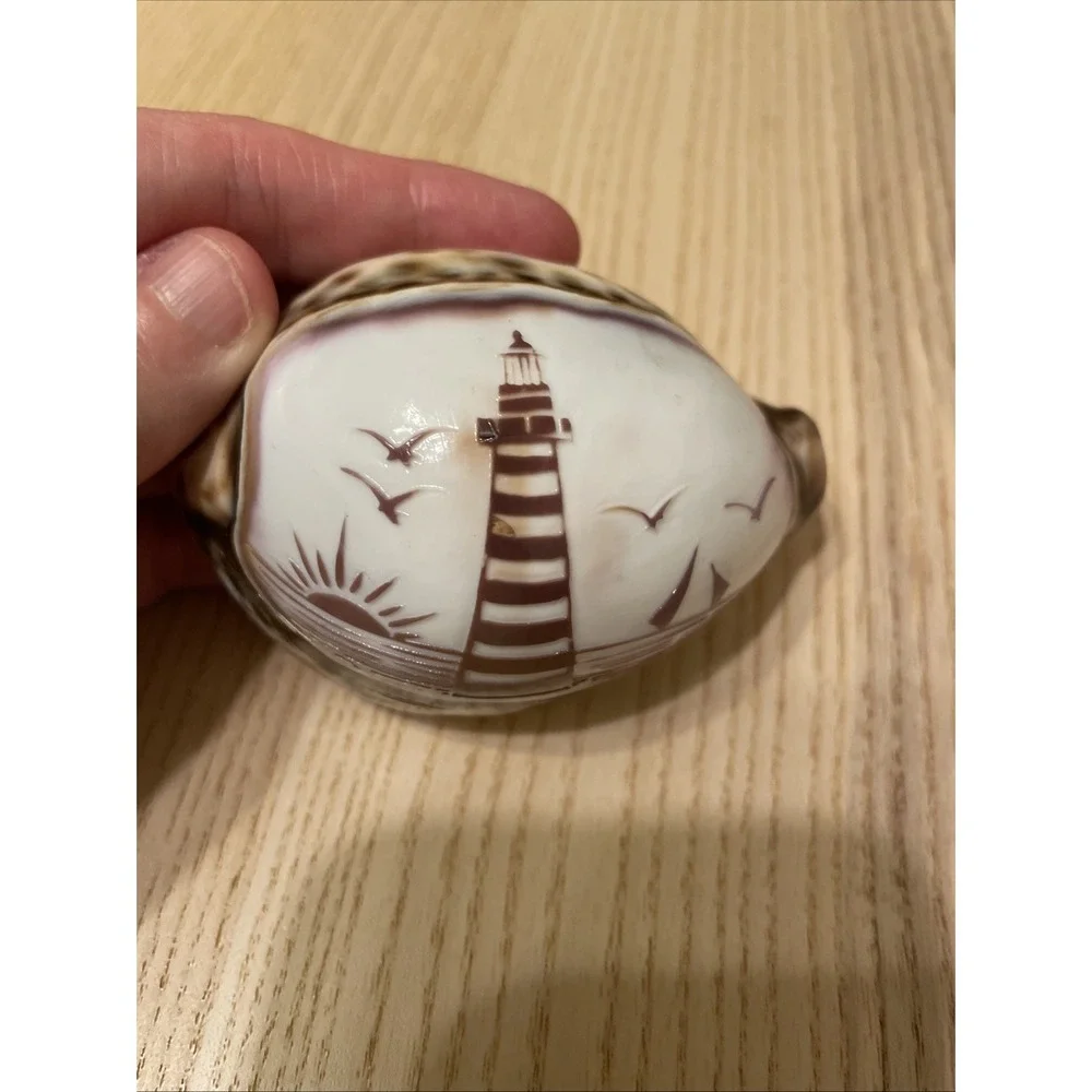 N/A etched lighthouse