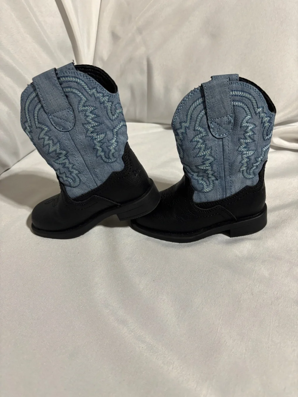 Dream Pairs stylish kids