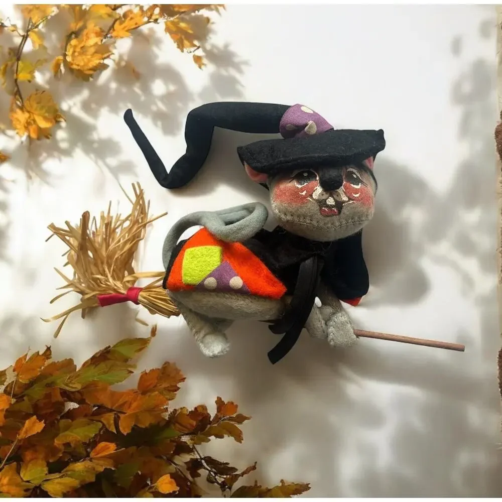 Vintage Annalee Halloween Witch Mouse‎ Broom Doll felt animal decoration - EUC