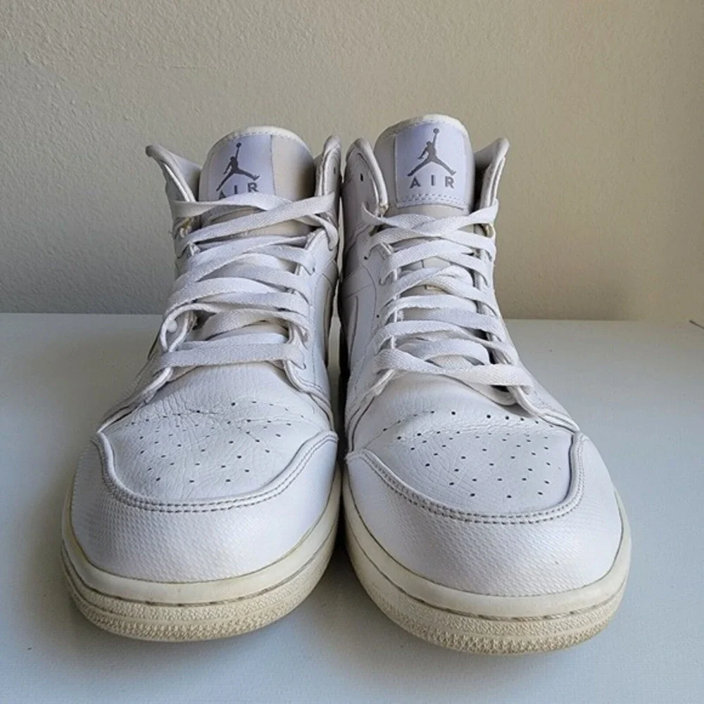 Nike pre owned