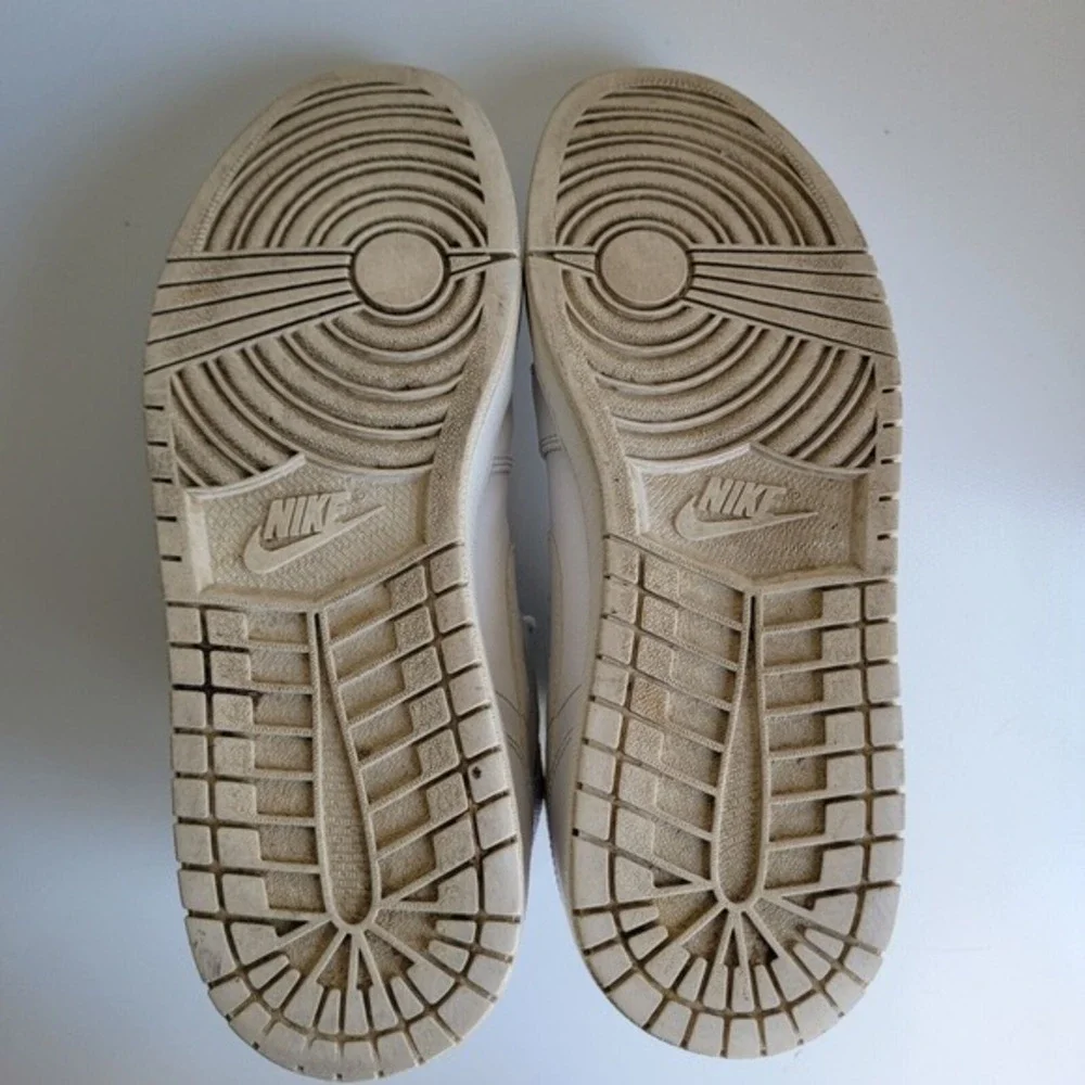 Nike pre owned