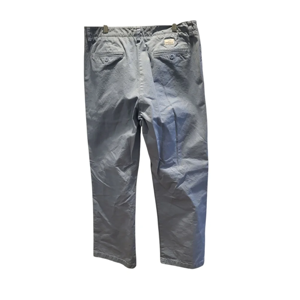 Vineyard Vines benefits charity