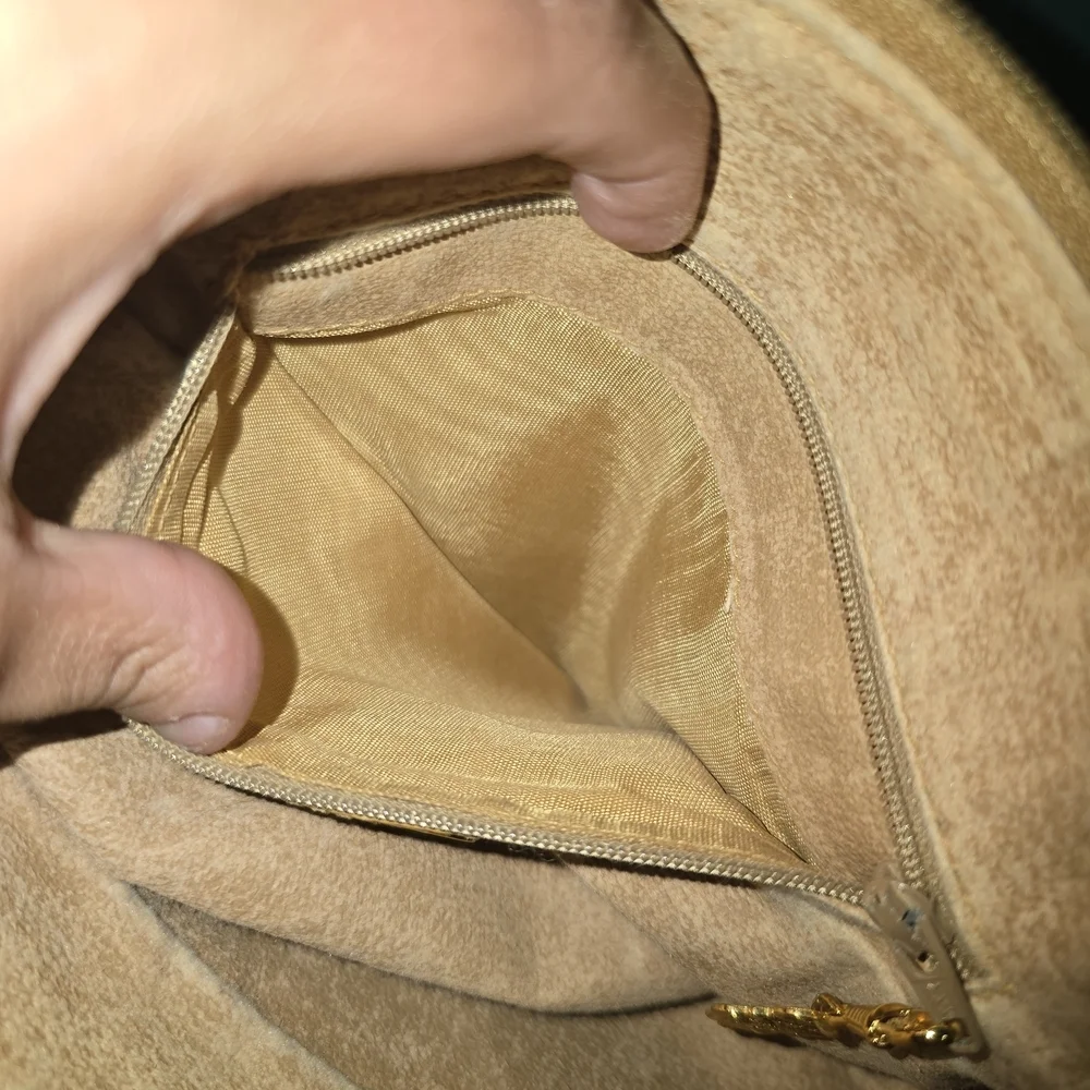 rubbing supreme