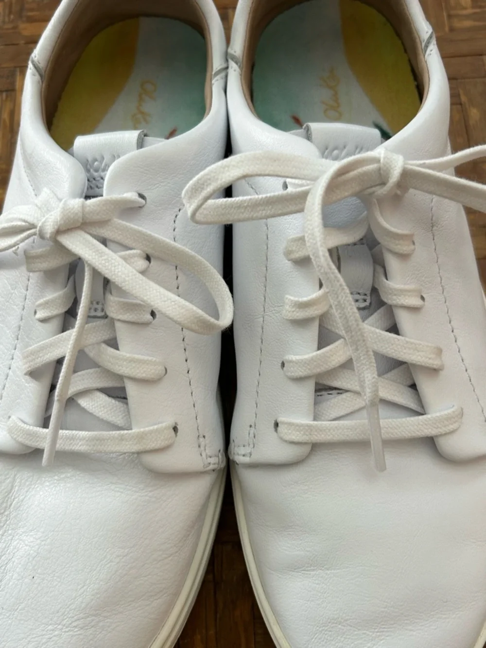 Olukai Pehuea Lil’lli Leather Low-Top Lace-Up Sneakers