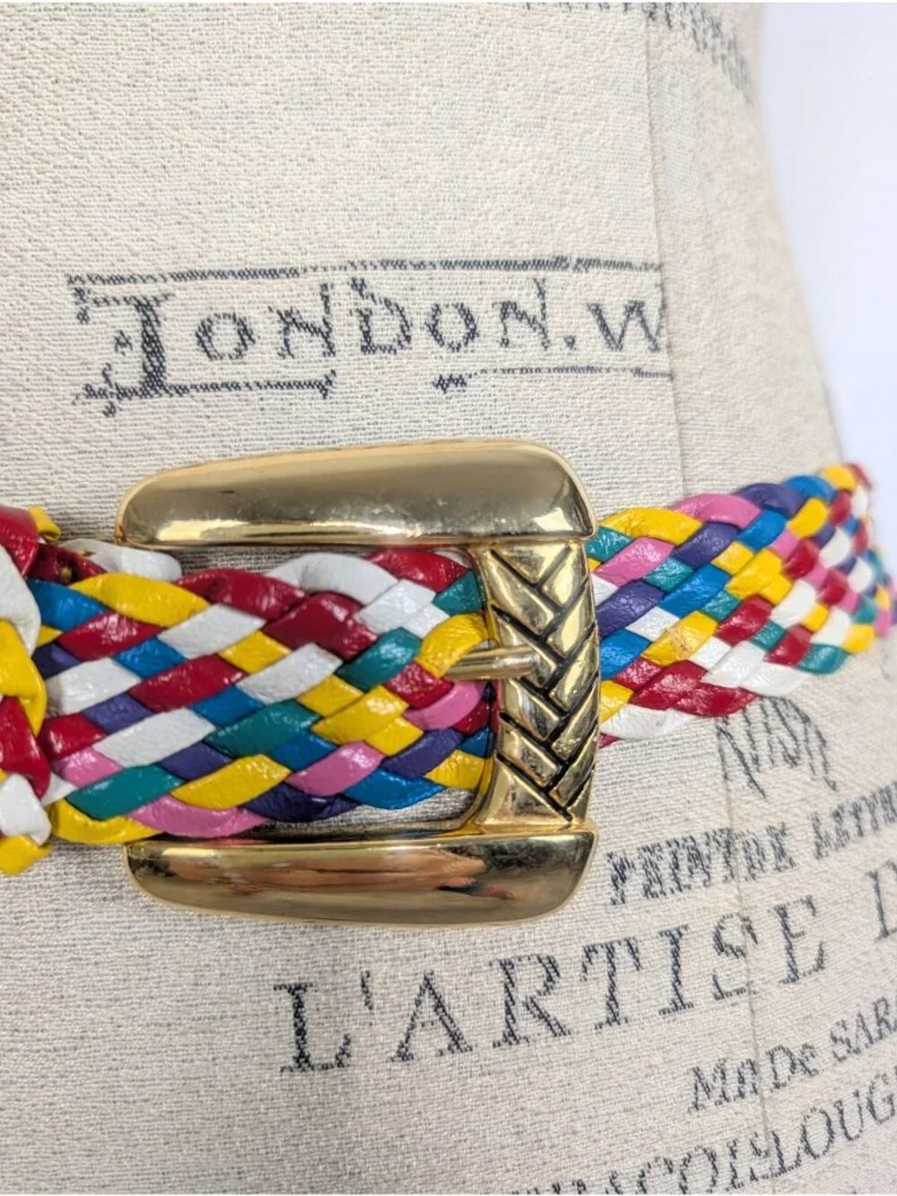Vintage outside pic buckle