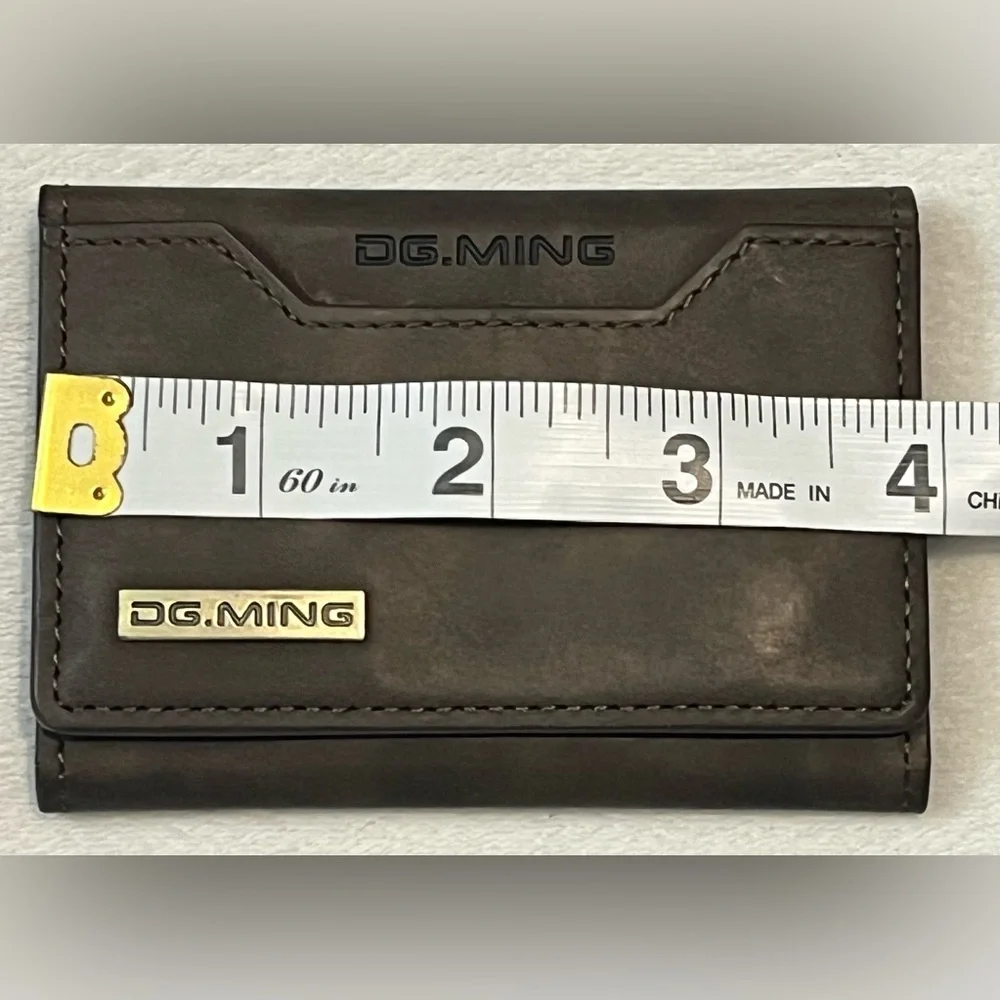 DG.MING sleek leather