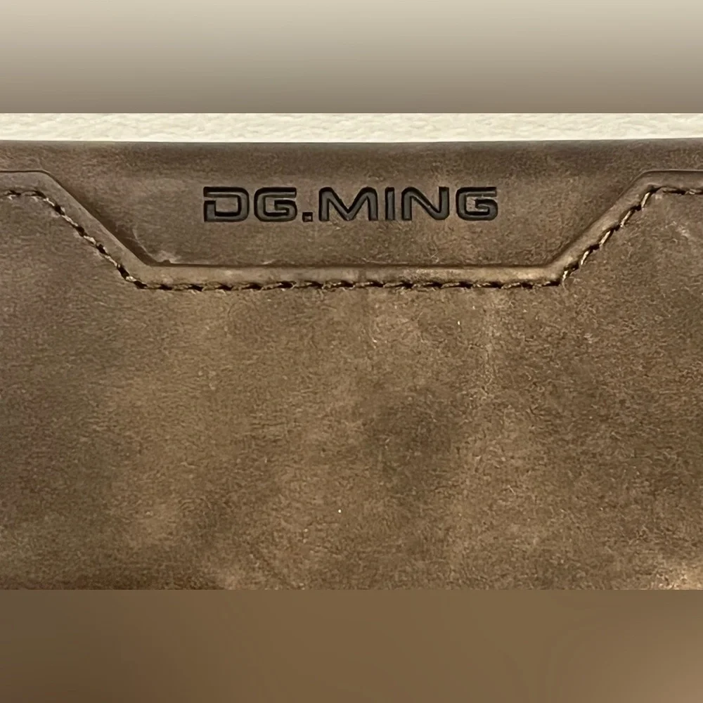 DG.MING sleek leather
