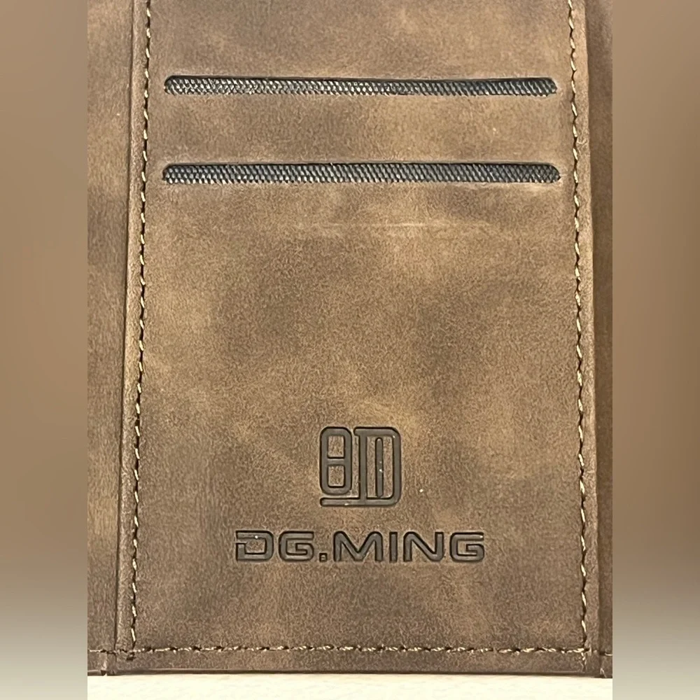 DG.MING sleek leather