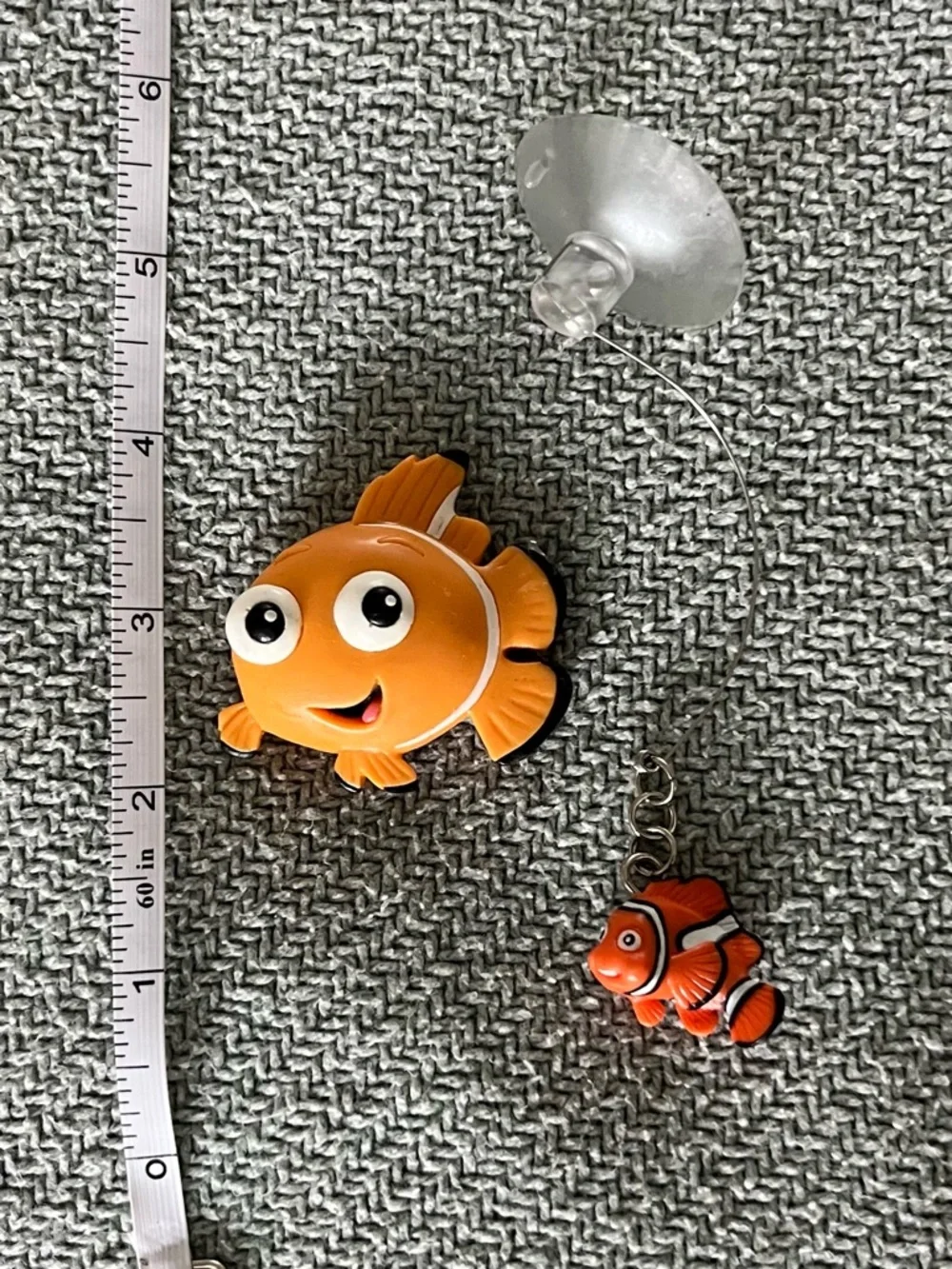 Orange Clownfish Aquarium Suction Toy - Cute Fish Magnet Bin1