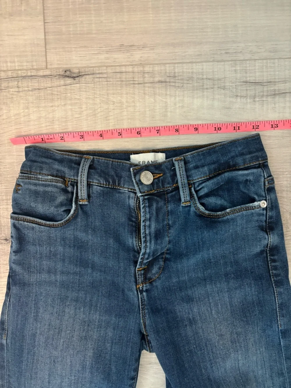 Frame Denim excellent pre