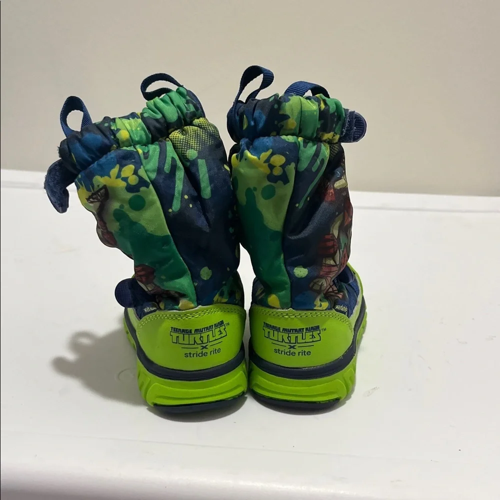 Stride Rite bright fun