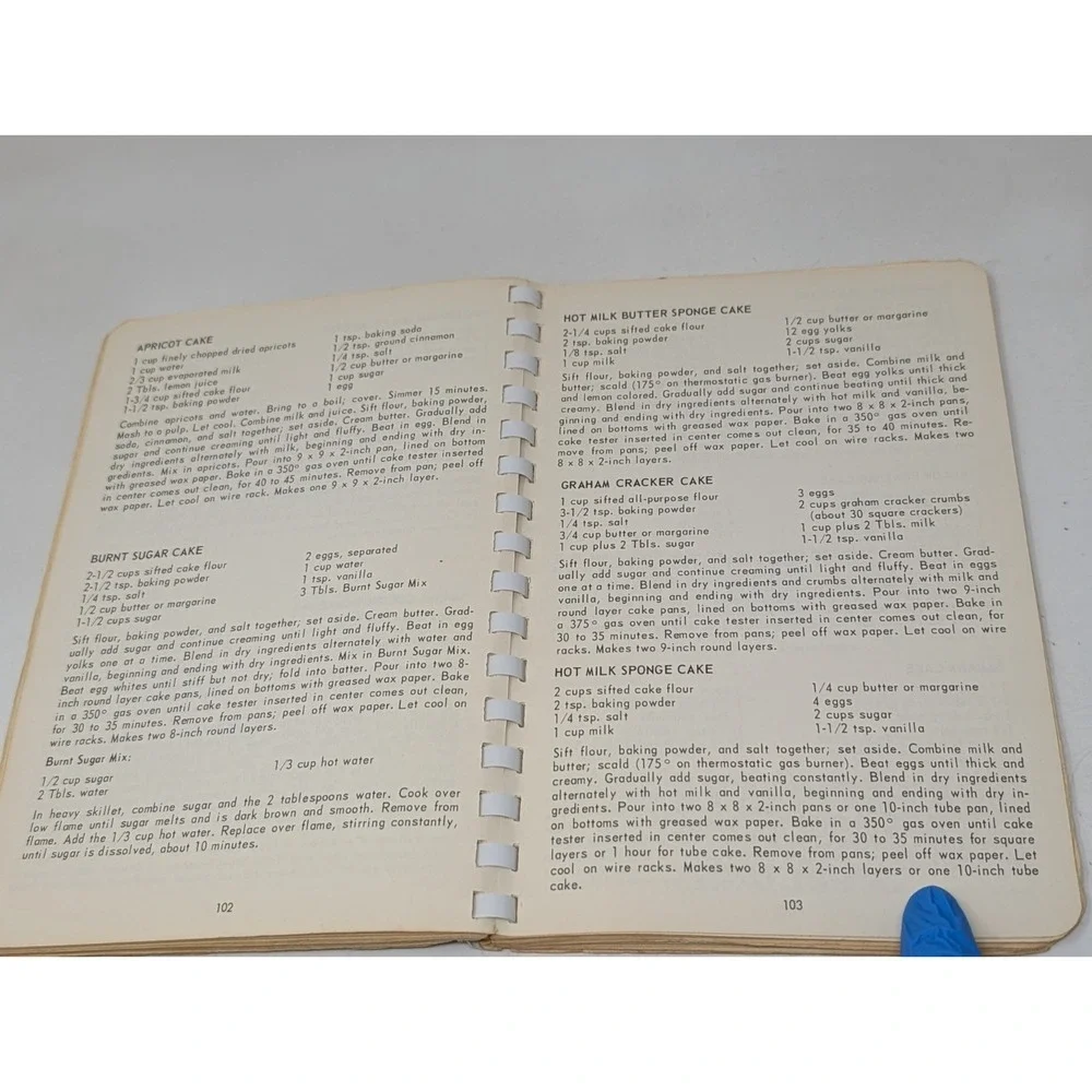 The Laclede Gas Cookie Cake Candy Cookbook St Louis Recipe Book‎ Christmas VTG