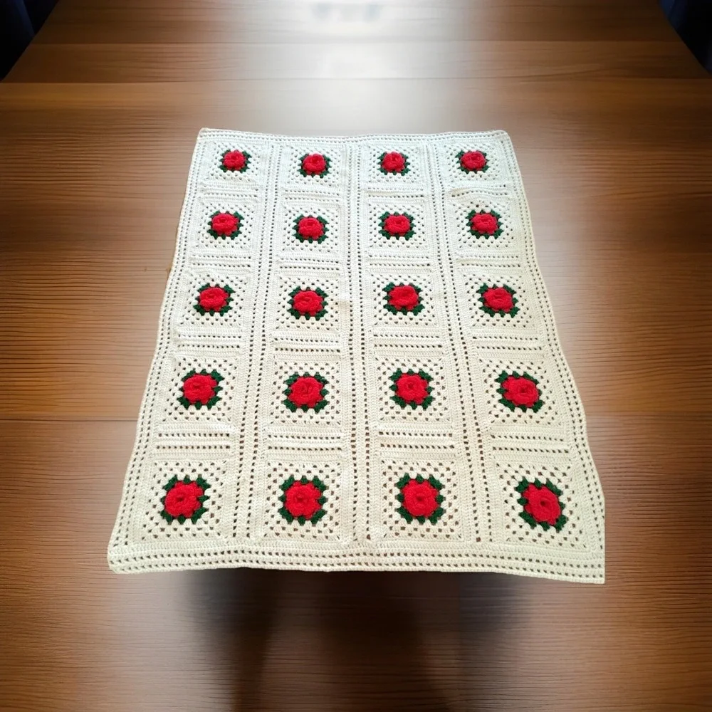 Red Rose 3D Flower Knitted Handmade Granny Square Blanket 38X46