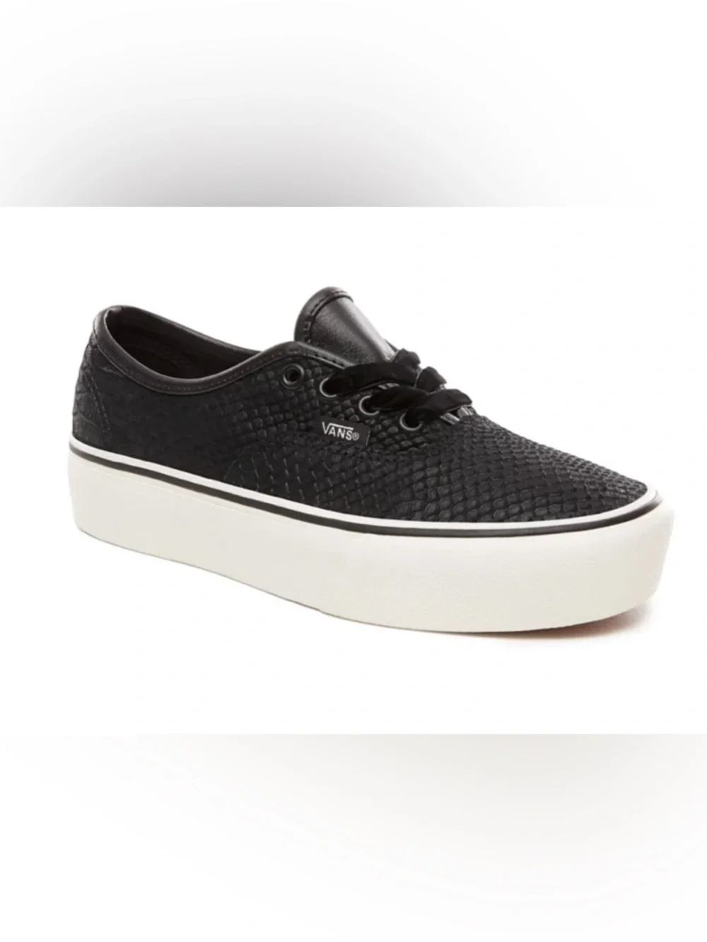 Vans Women's Black & white embossed snakeskin Textured Platform Sneaker size 7