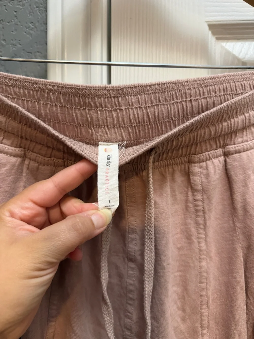 Anthropologie color mauve