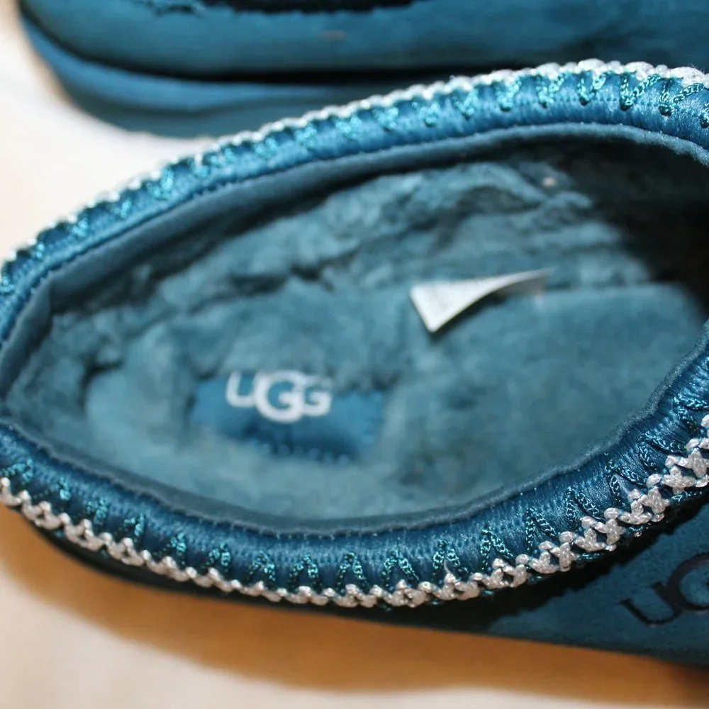 UGG slipper that