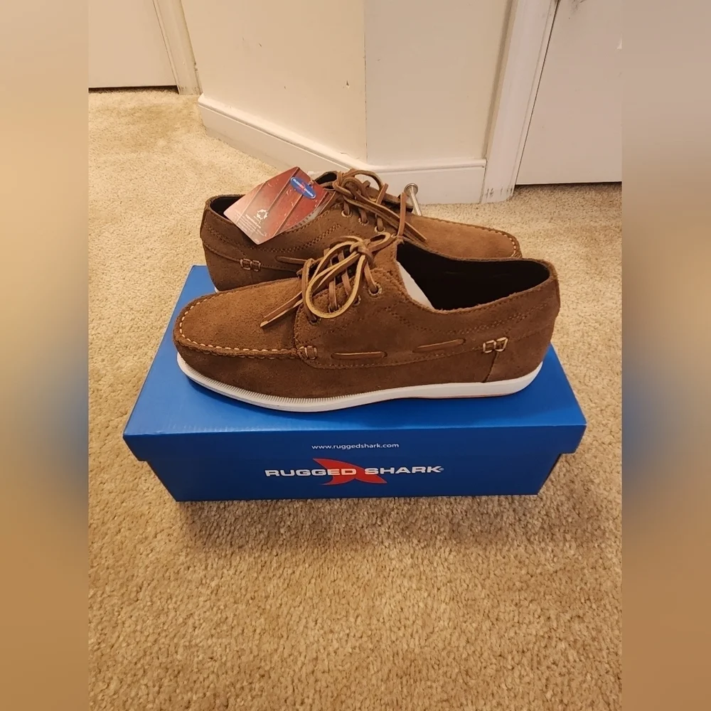 New Rugged Shark Whaler Boat Shoes Casual Brown Suede White Sole Size 10
