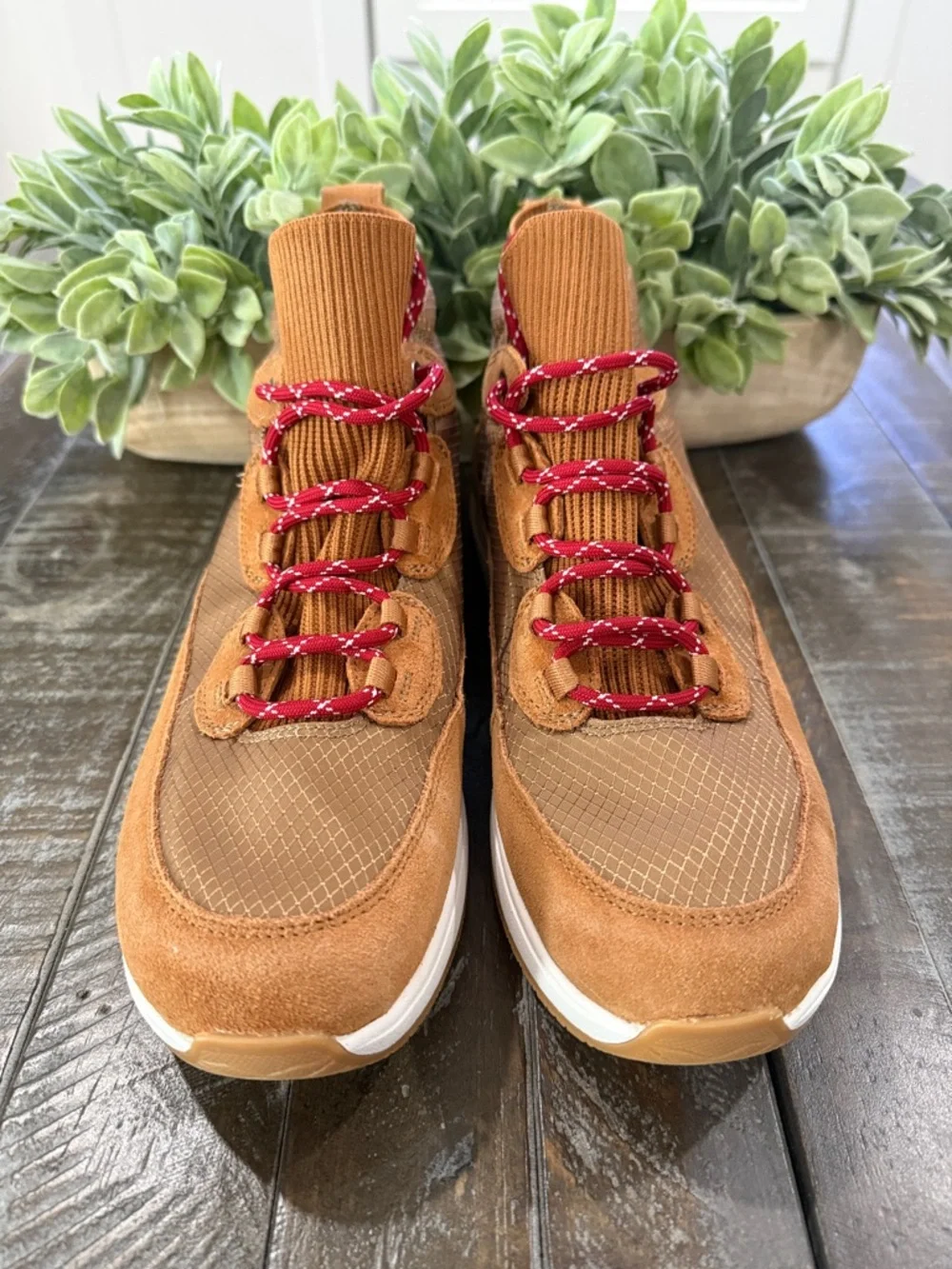 Nurture Response Elias Mixed Platform High-Top Sneaker Boot Size 8