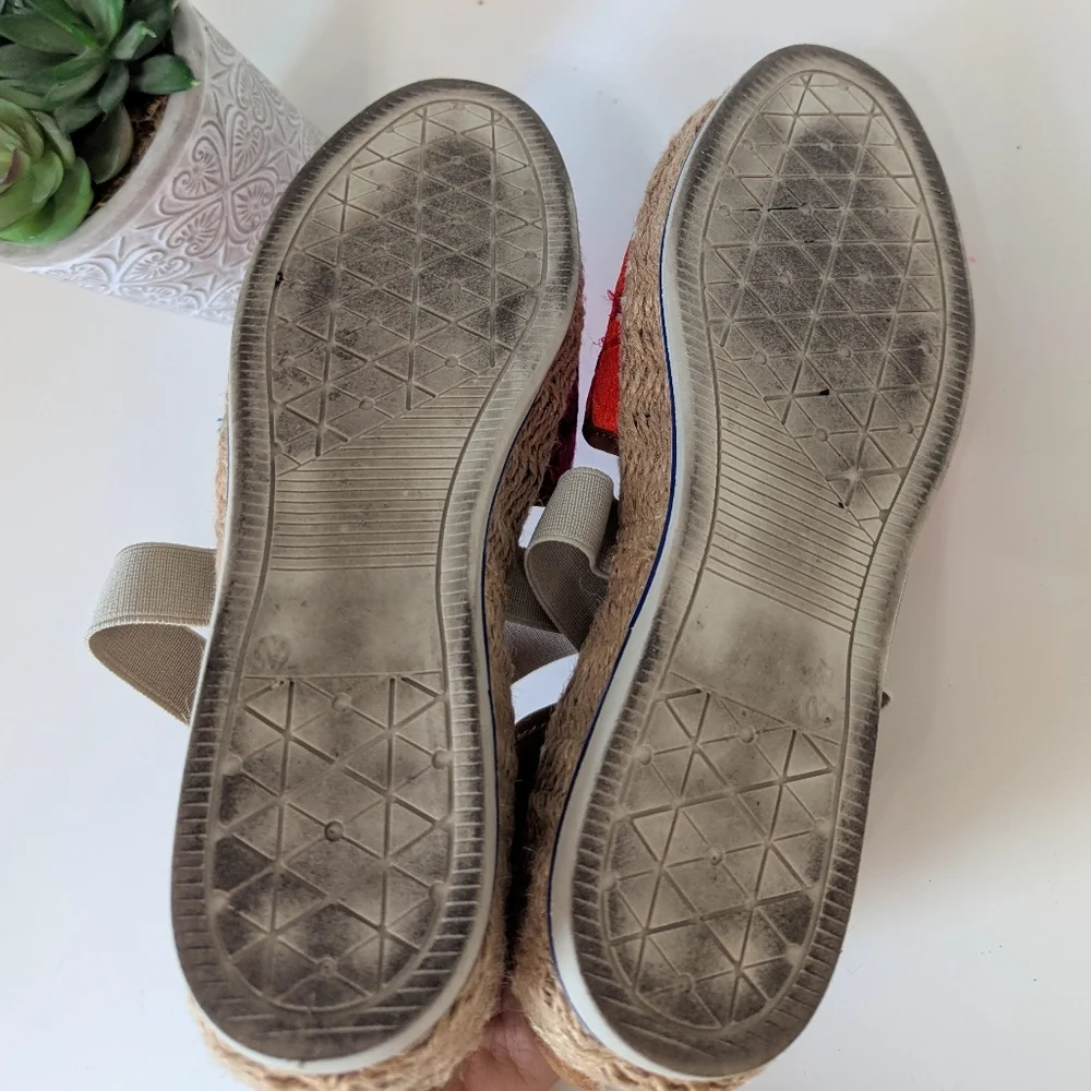 embroidered flatform