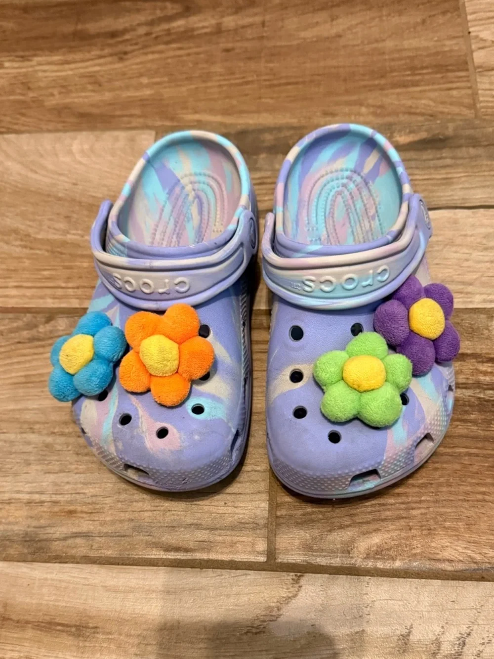 CROCS girls swirl