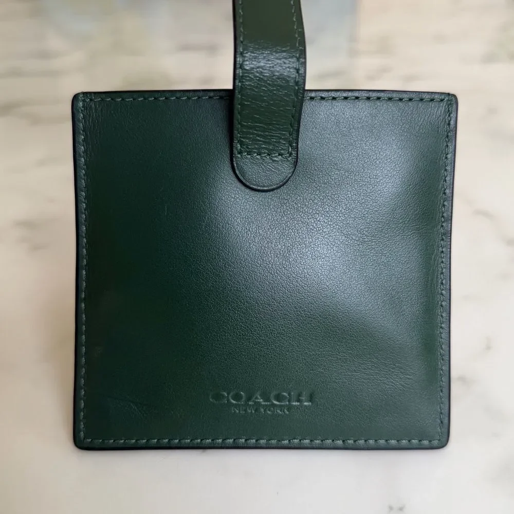 Coach excellent conditon