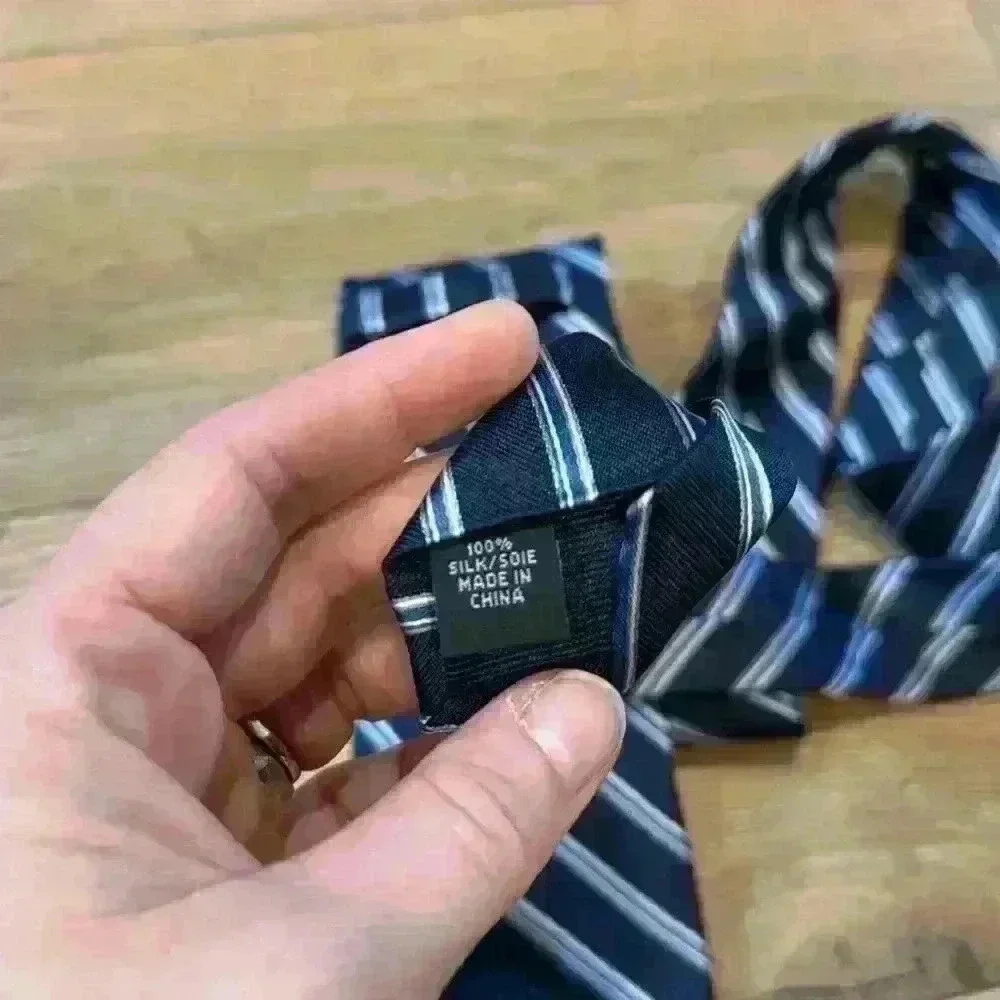 Michael Kors Men’s Necktie 100% Silk Navy Blue White Silver Striped Silk Tie