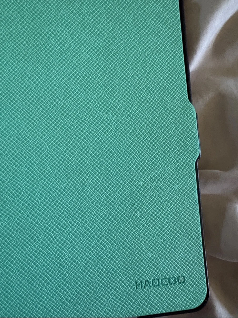 N/A mint green