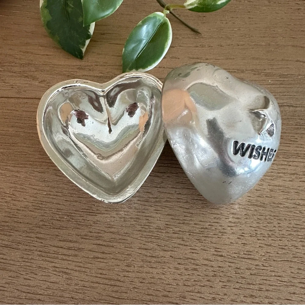 N/A charming silver
