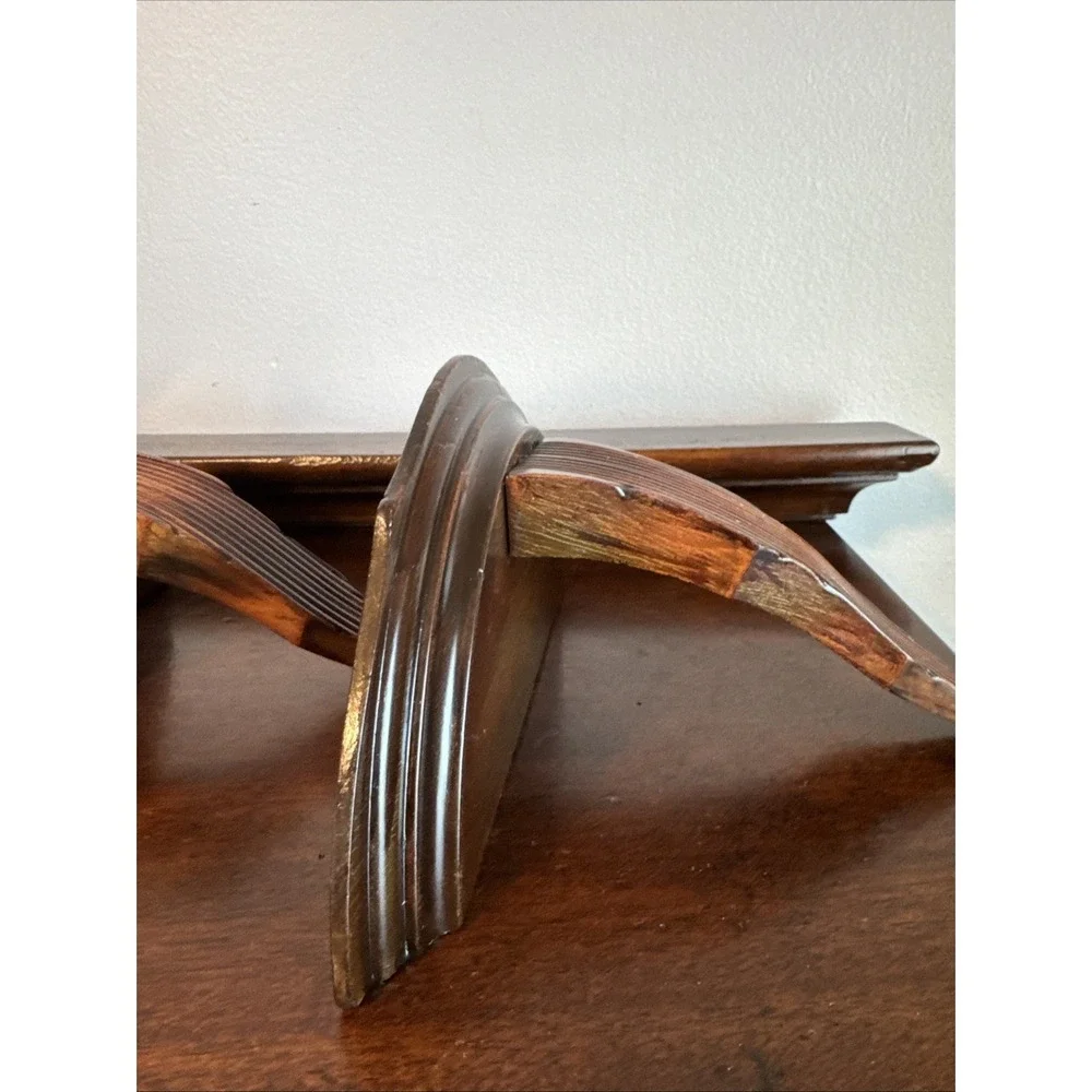 The Unbranded Brand use stain wooden