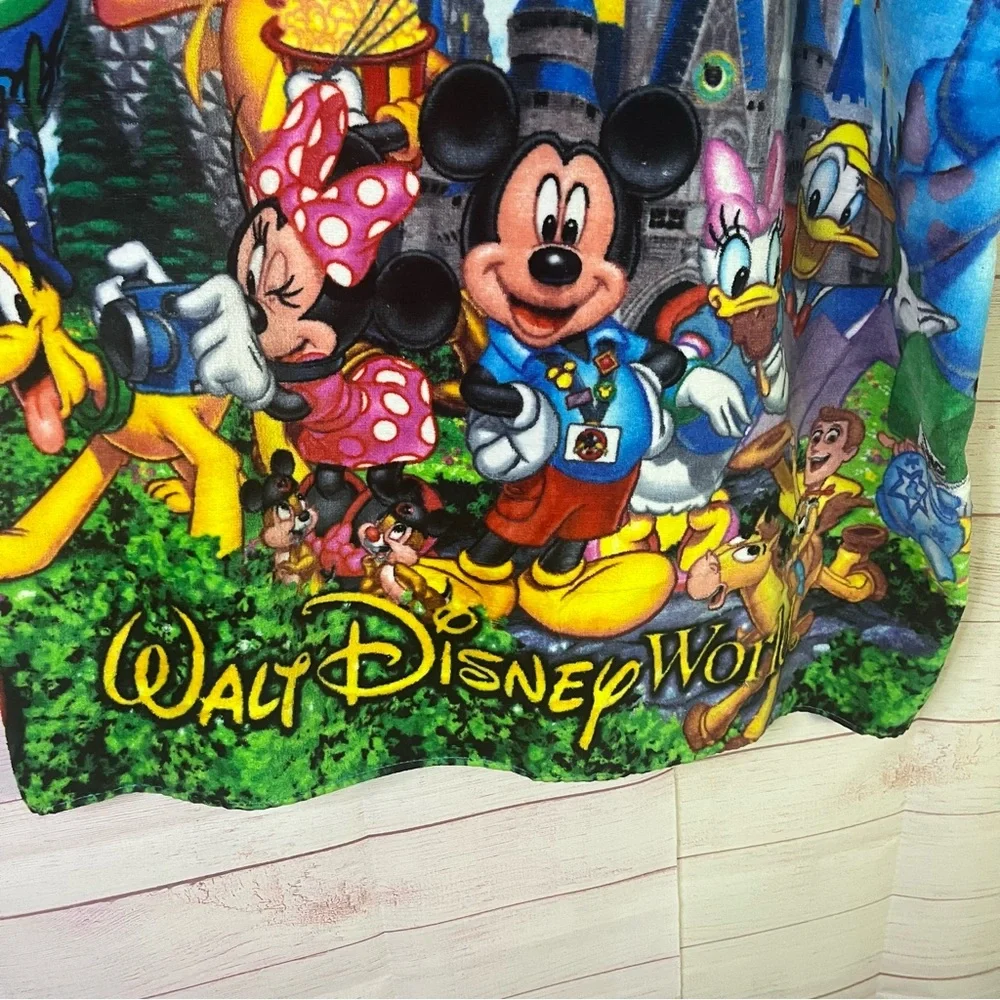 Disney 33” visual 100%