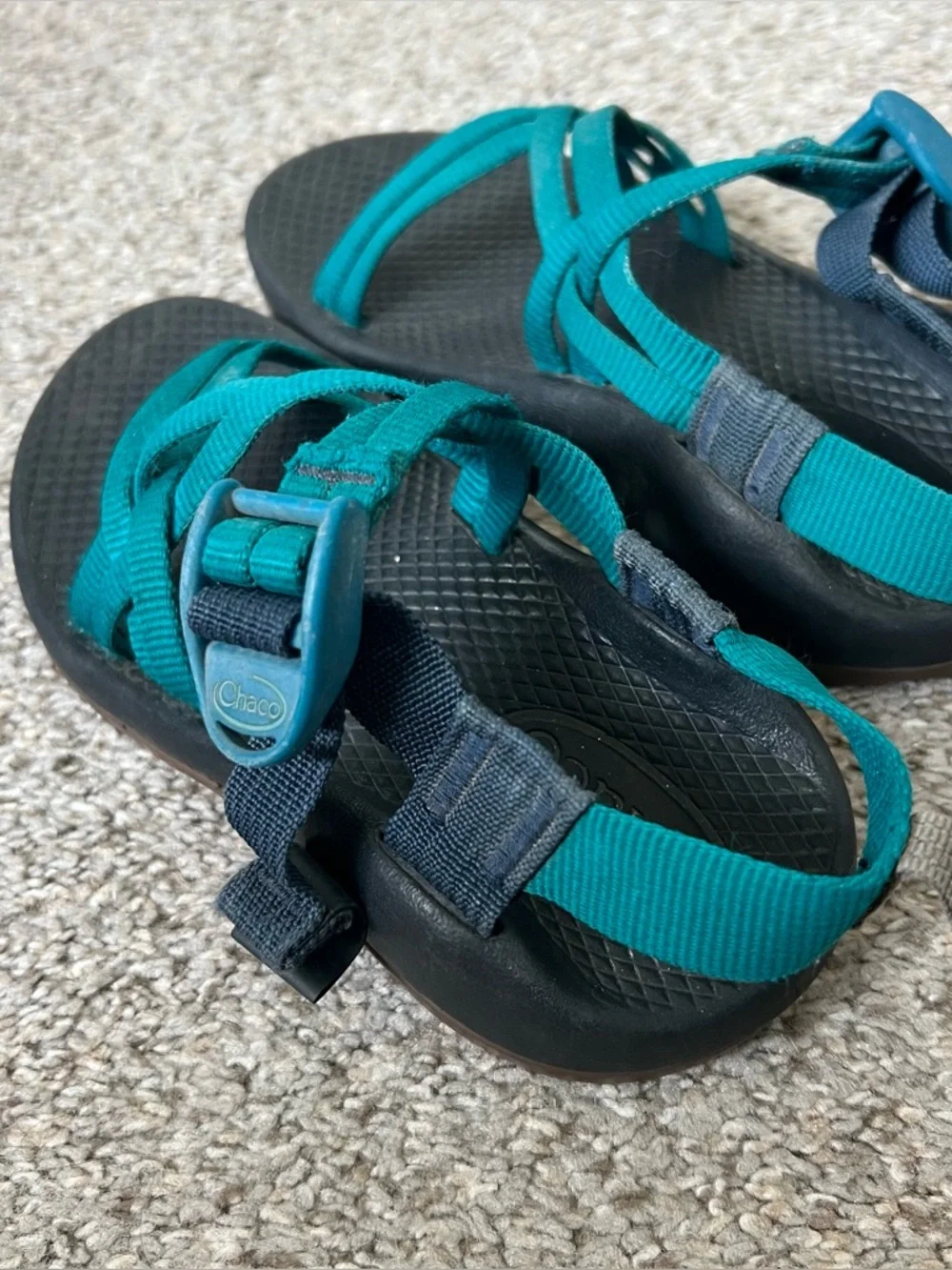 Chaco Kids Teal and Black Sport Sandals Size 1