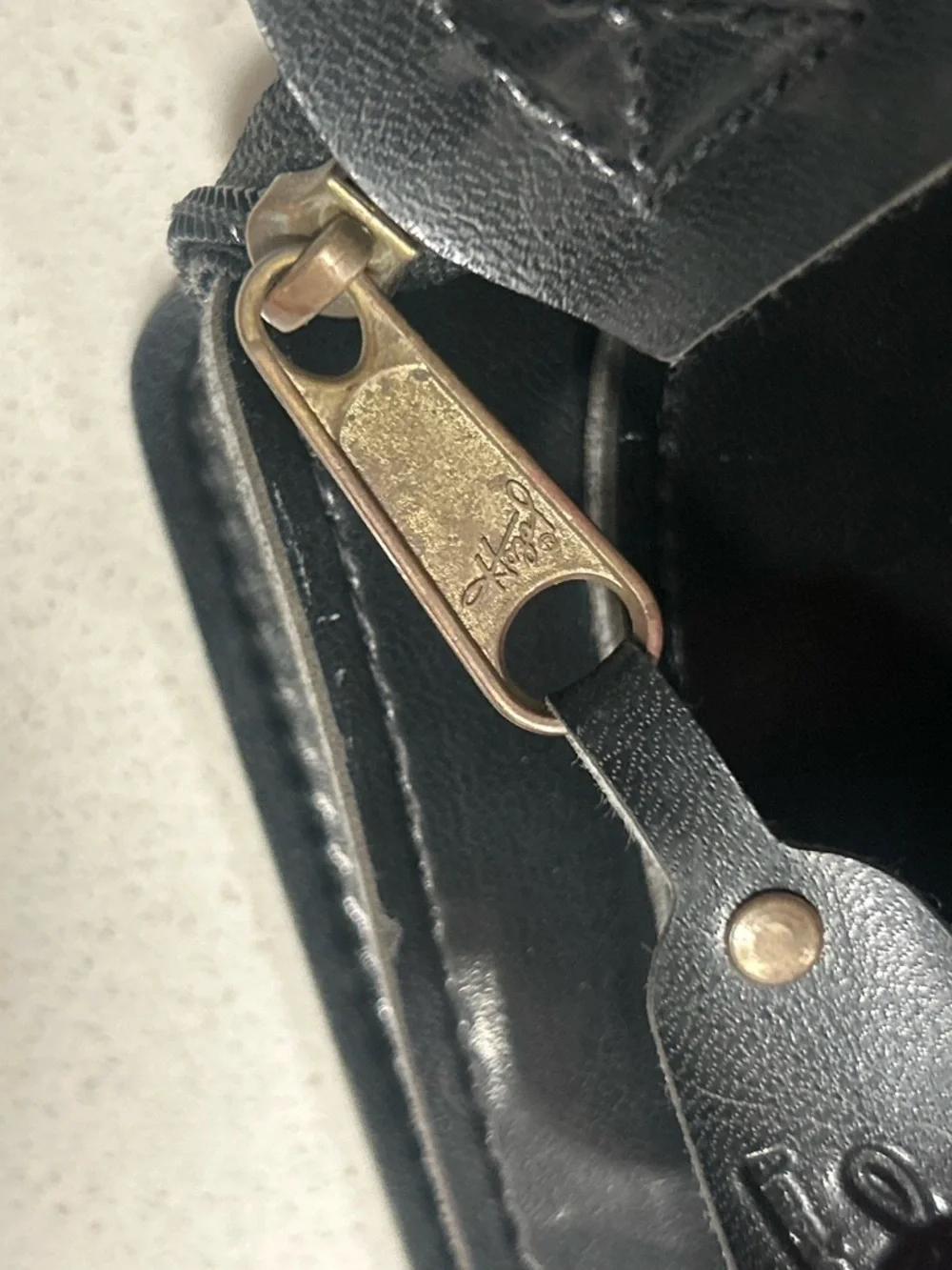 Vintage HAZEL Black Leather Briefcase with retractable handles