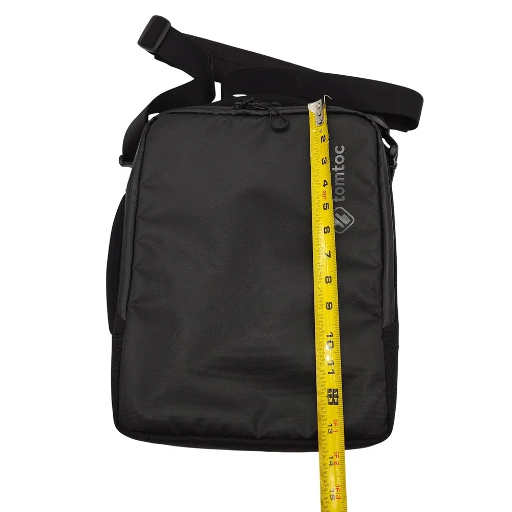 Tomtoc shoulder bag