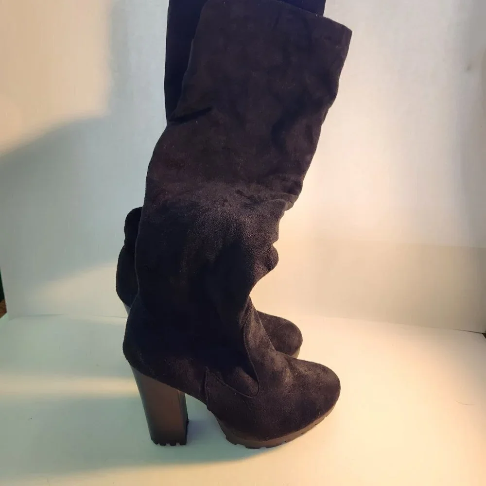 Bamboo Gaby Black Faux Suede Thigh High Lug Sole Boots Size 9