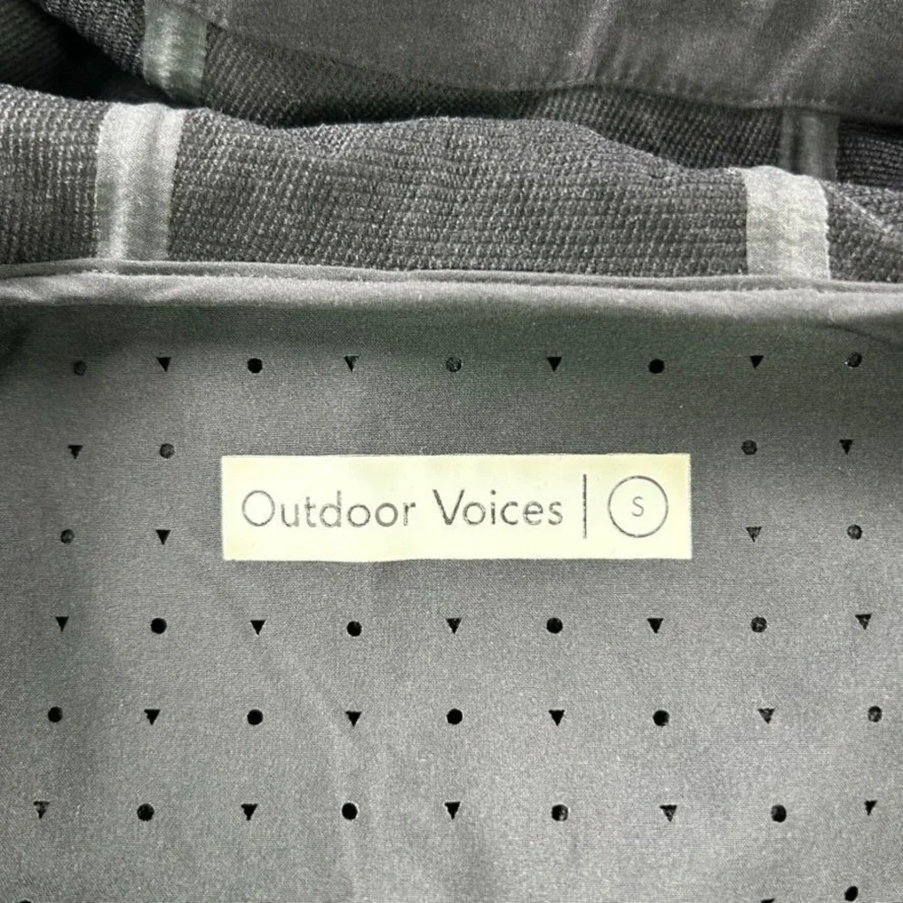 Outdoor Voices ideal blend functionality