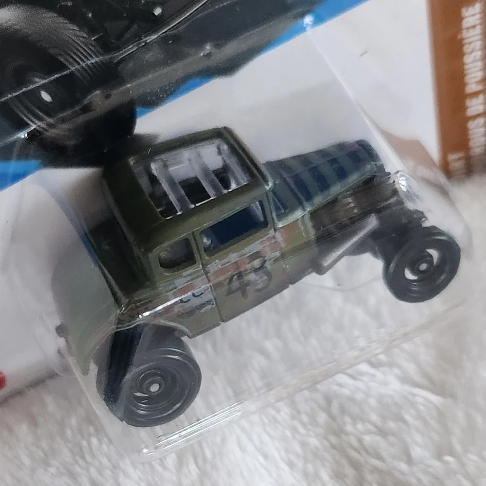 Hot Wheels Ford Model A Custom Diecast Car, NWT, Racing Car