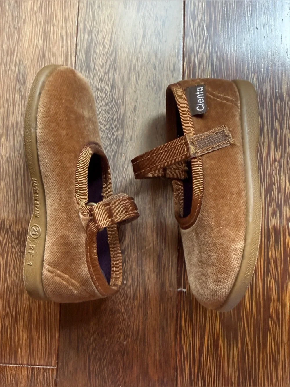 Cienta soft tan
