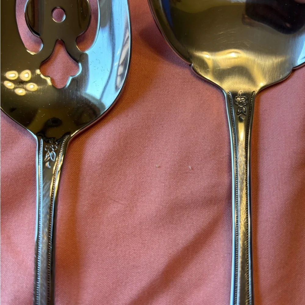 Oneida elegant set